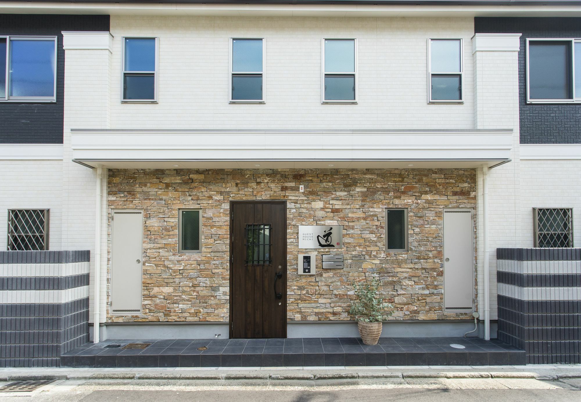 Kyotoeki Guesthouse Michi Exterior photo