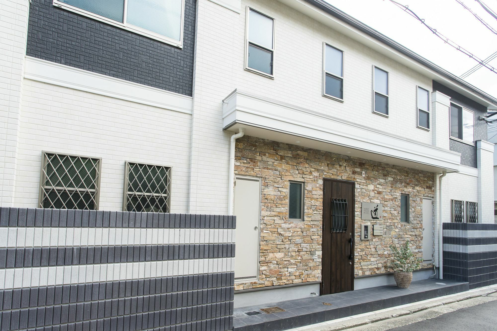 Kyotoeki Guesthouse Michi Exterior photo